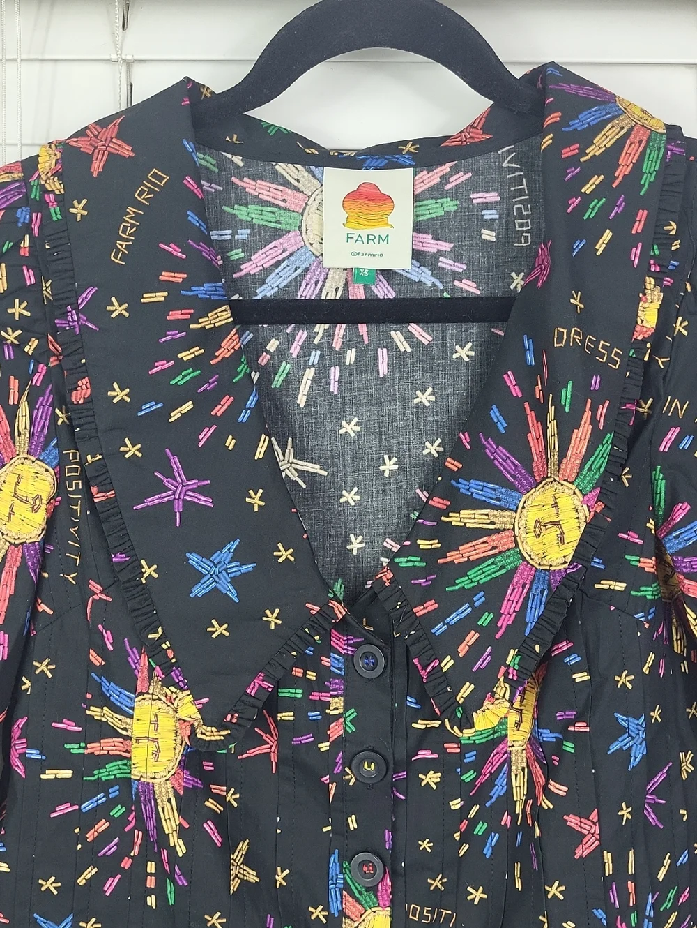 FARM Rio Rainbow Sun Blouse with Colorful Starburst blouse, 3/4 sleeve. Size XS